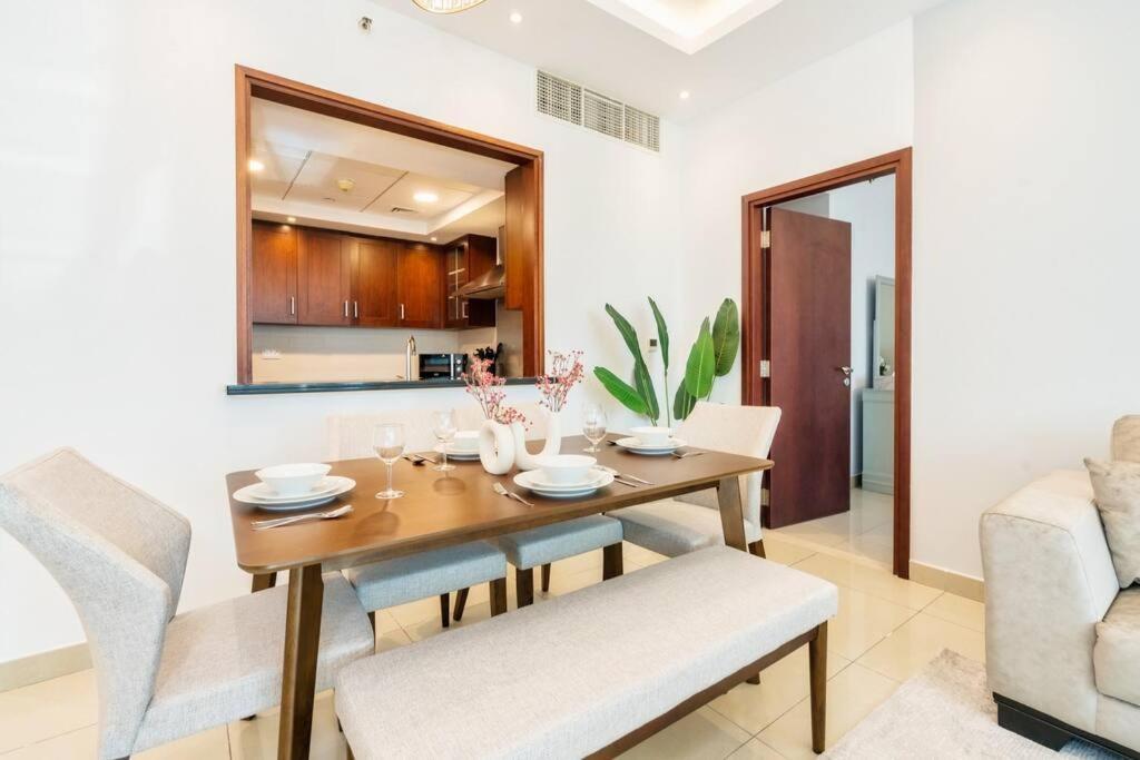 New! Luxury 3Bedroom With Spectacular Burj Views Downtown ドバイ エクステリア 写真