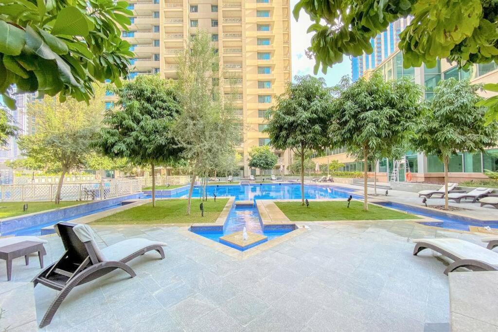 New! Luxury 3Bedroom With Spectacular Burj Views Downtown ドバイ エクステリア 写真