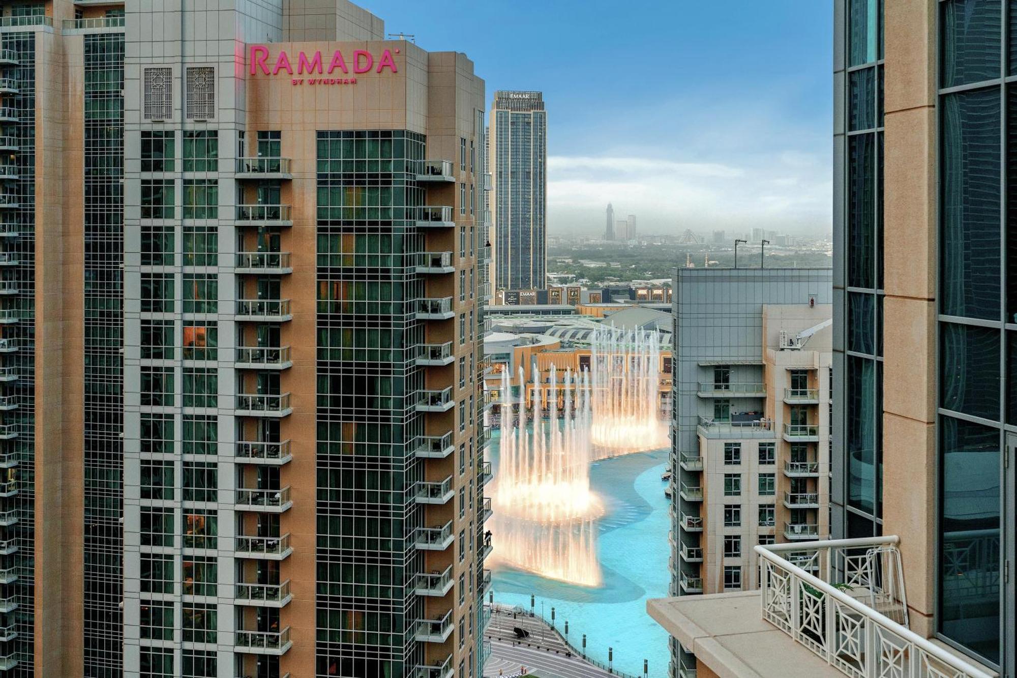 New! Luxury 3Bedroom With Spectacular Burj Views Downtown ドバイ エクステリア 写真